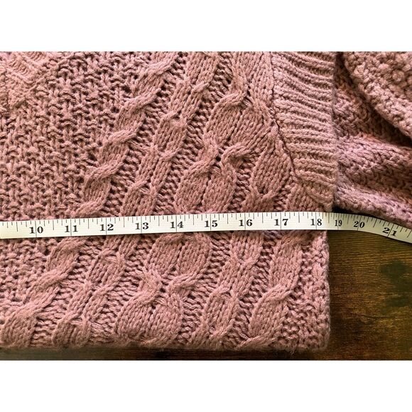 Oak & Trellis cable and loose knit v-neck sweater - Picture 6 of 8